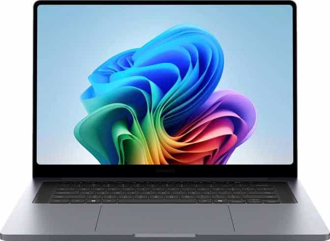 Samsung Galaxy Book6 Ultra 16" (32GB RAM / 1TB)